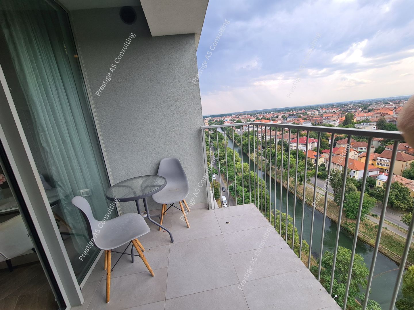 Apartament ISHO 2 Camere vedere panoramica Etaj 10 Timisoara ideal pt studenti - Poză 2