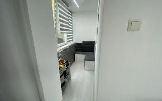 🔹 Apartament 3 camere Podu Ros| Semidecomandat | Mobilat & utilat - Poză 3