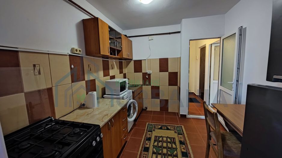 # - Apartament cu o cameră - 5 minute de Podu Roș - Poză 2
