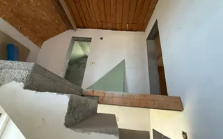 🏡 DE VÂNZARE | CASĂ CU PANORAMĂ SPECTACULOASĂ ȘI TEREN DE 800 mp - Poză 12