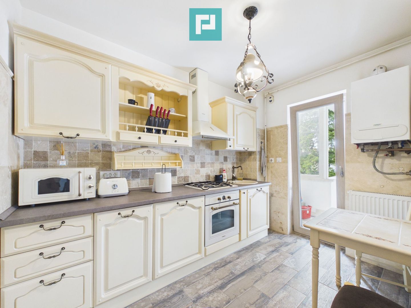 Apartament deosebit, zonă centrală - Poză 7