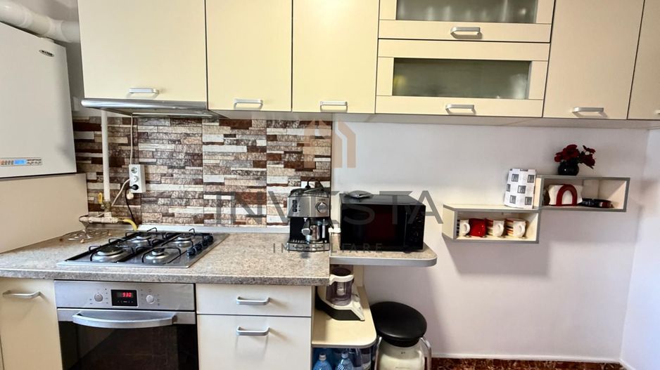 Apartament cu 3 camere pe strada Bucuresti ! - Poză 8