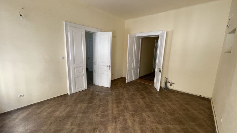 Ultracentral | 5 camere | Clădire istorică | Centrală proprie | Comision 0% - Poză 9