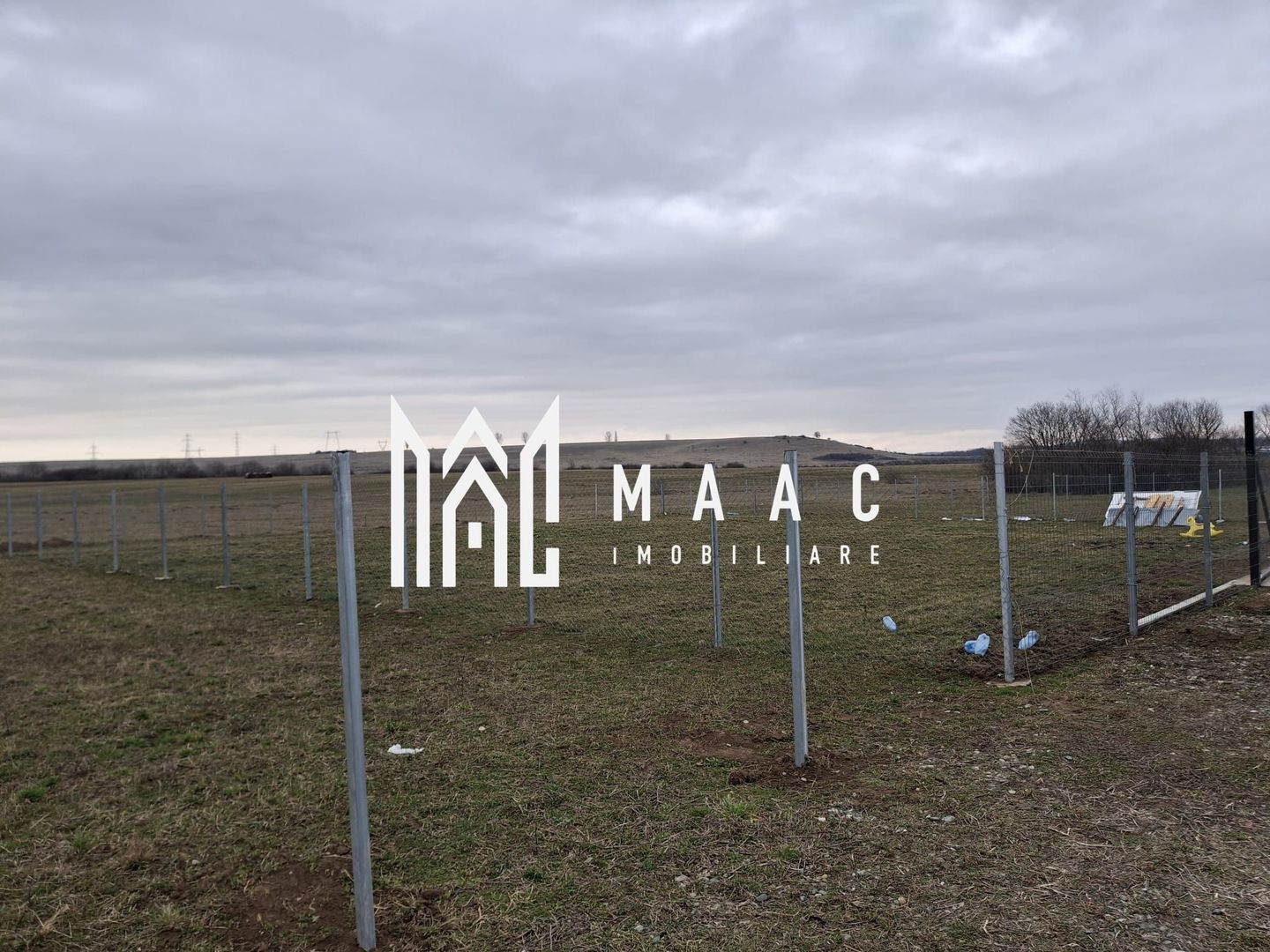 Teren extravilan I Deschidere 15 m I Talmaciu-Sadu - Poză 1