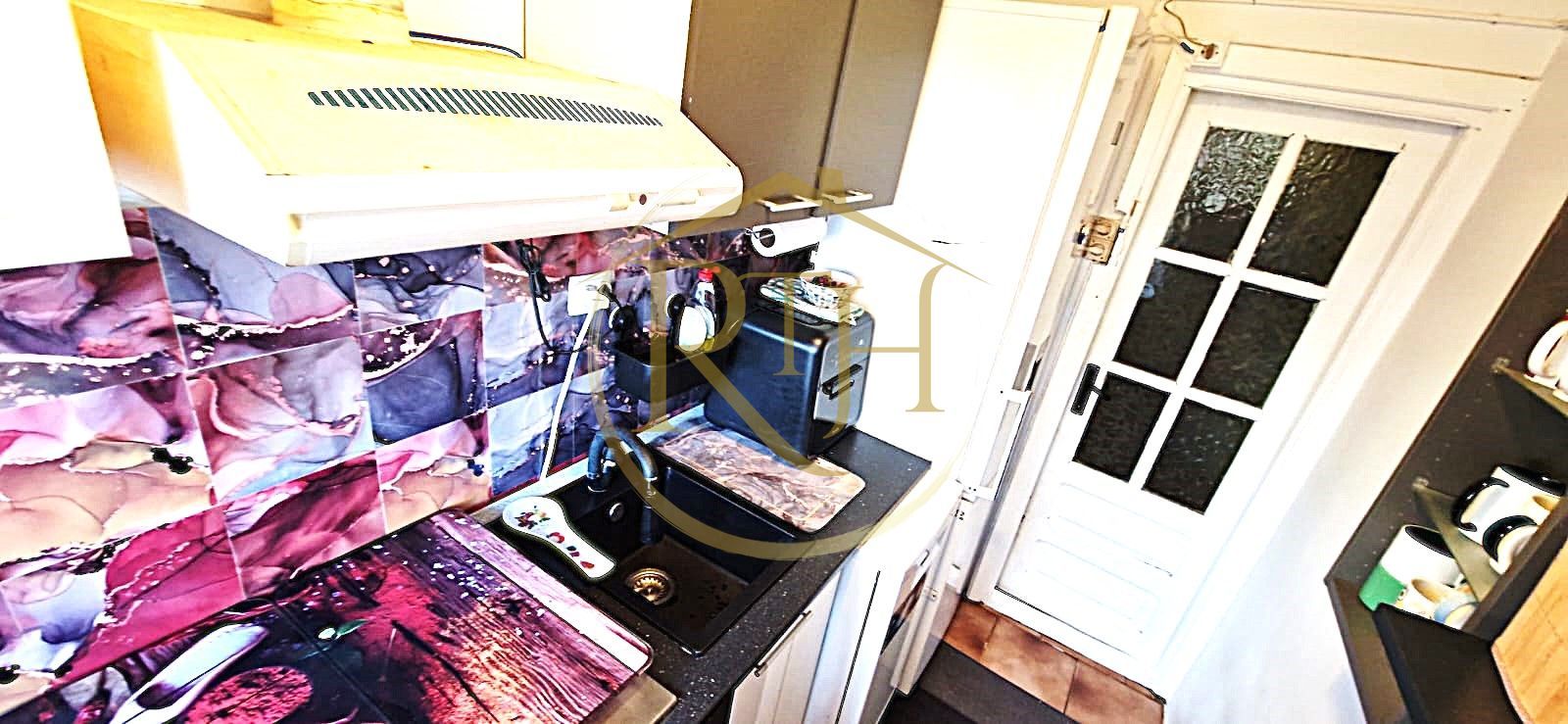 Vand apartament cu 4 camere in zona spitalul judetean,comision ,,0'' - Poză 18