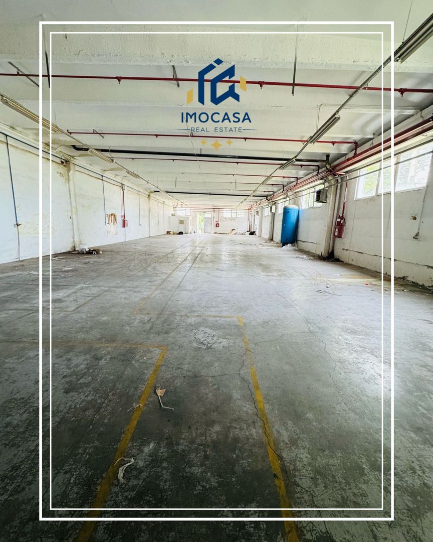 Hala de închiriat 500+500 mp Aradul nou curte comuna păzită - Poză 1