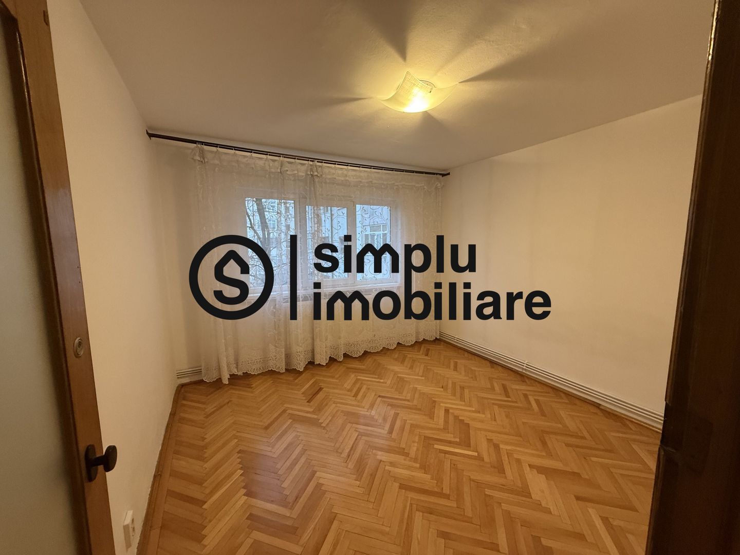 2 camere modificate in 3, etaj 2/4, centrala, Rovine - 115 000 Euro - Poză 5