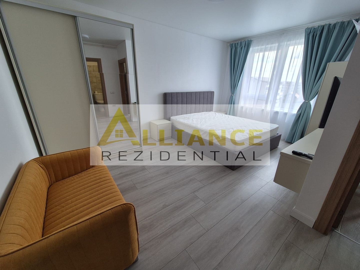 Garsoniera moderna | 32 mp | mobilată și utilată| sector 4 - Poză 2
