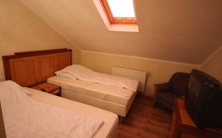 Vila  destinatie camin batrani - Poză 38