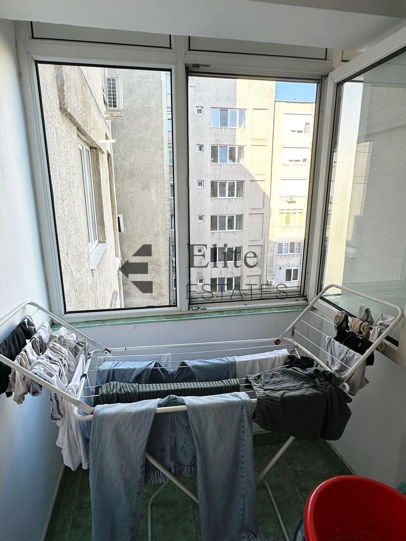 Apartament de închiriat cu 3 camere in  Oradea, Bulevardul Decebal - Poză 10