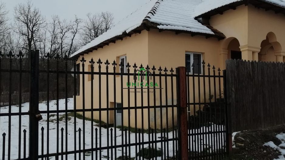 Casa /Teren - Pausesti Otasau - Poză 1