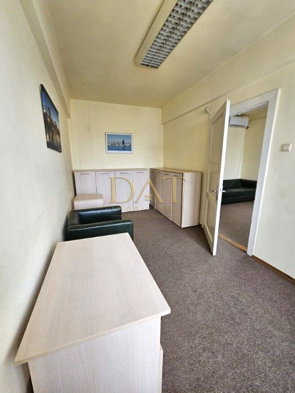 Vand apartament 2 camere 40 mp zona Piata Mihai Viteazul - Poză 2