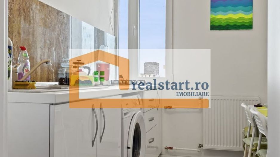 Pta Romana, Vedere spectaculoasa, Renovat total, inclusiv instalatii - Poză 9