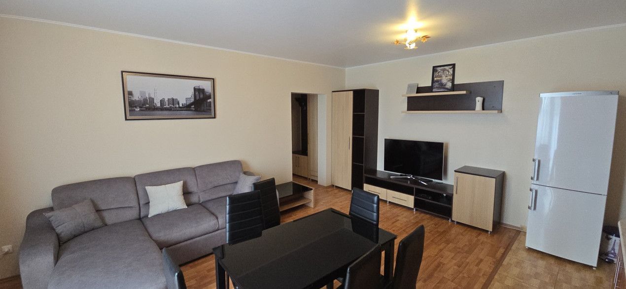 De Închiriat Apartament 3 camere Carpați 2 - Poză 4