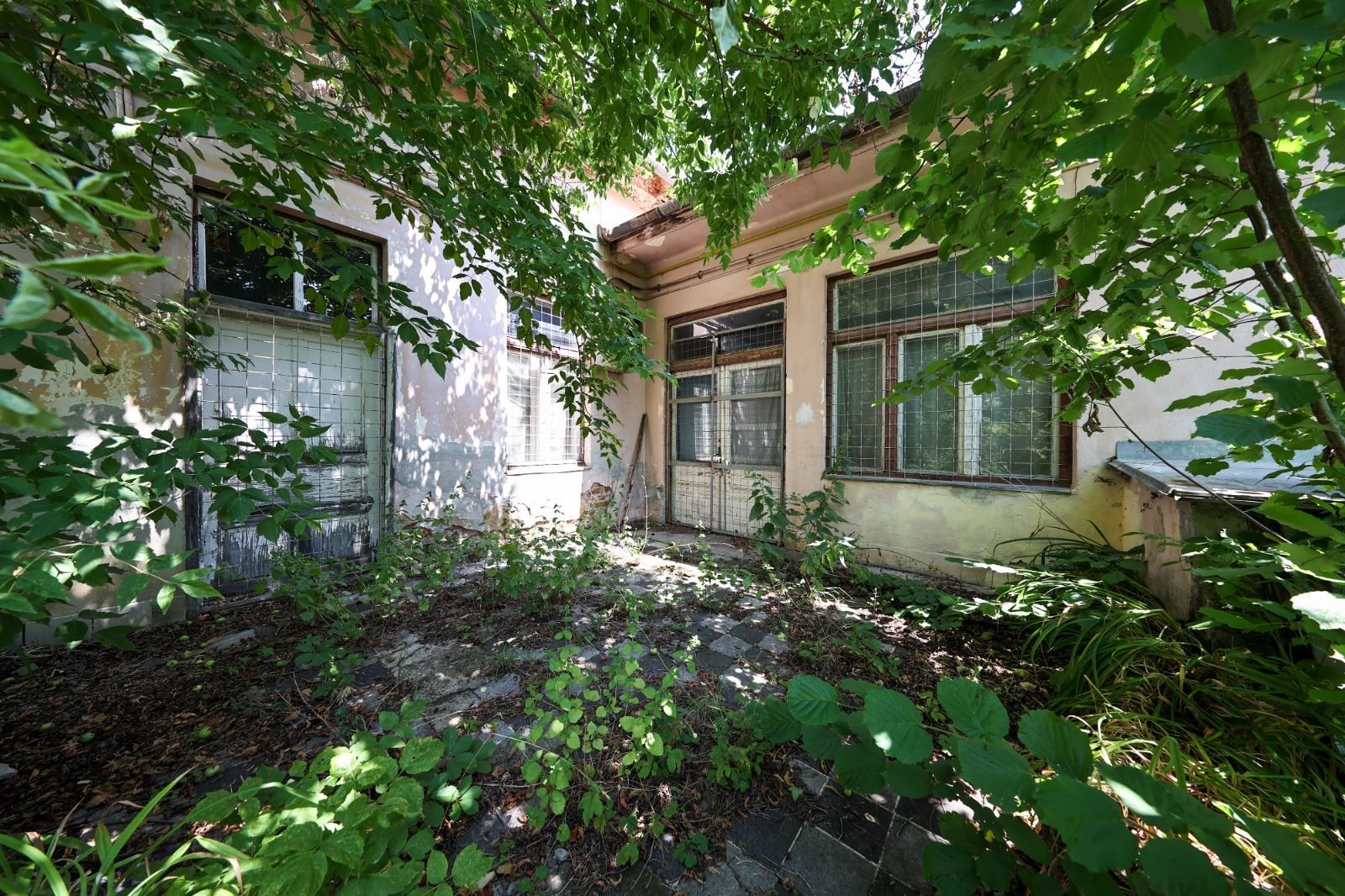 Casă spațioasă în centrul orașului Sfântu Gheorghe | Teren 1300 mp - Poză 10