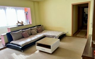 Proprietar vand apartament cu 3 camere, centrala+ baxa, zona Girocului - Poză 3
