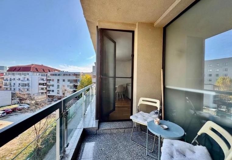 Apartament de 3 camere, mobilat de lux, disponibil imediat pentru inchiriere - Poză 6