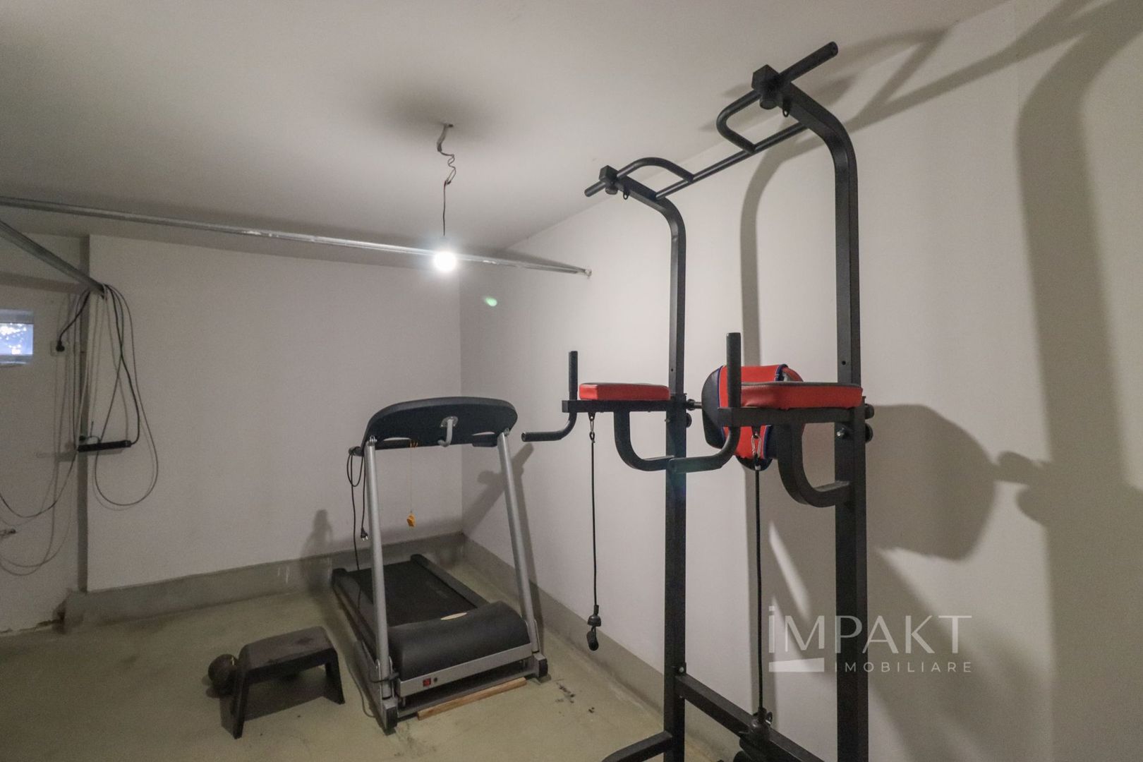 Vila moderna in Europa, curte spatioasa si garaj! - Poză 18