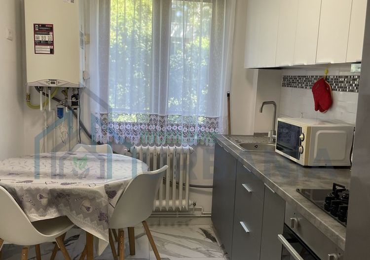 Inchiriez apartmrnt - Poză 2