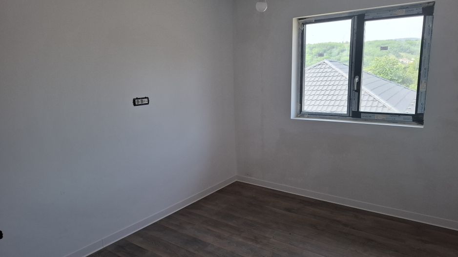 Casă / Vilă de vânzare în Calea Moinesti, Bacau - Poză 3