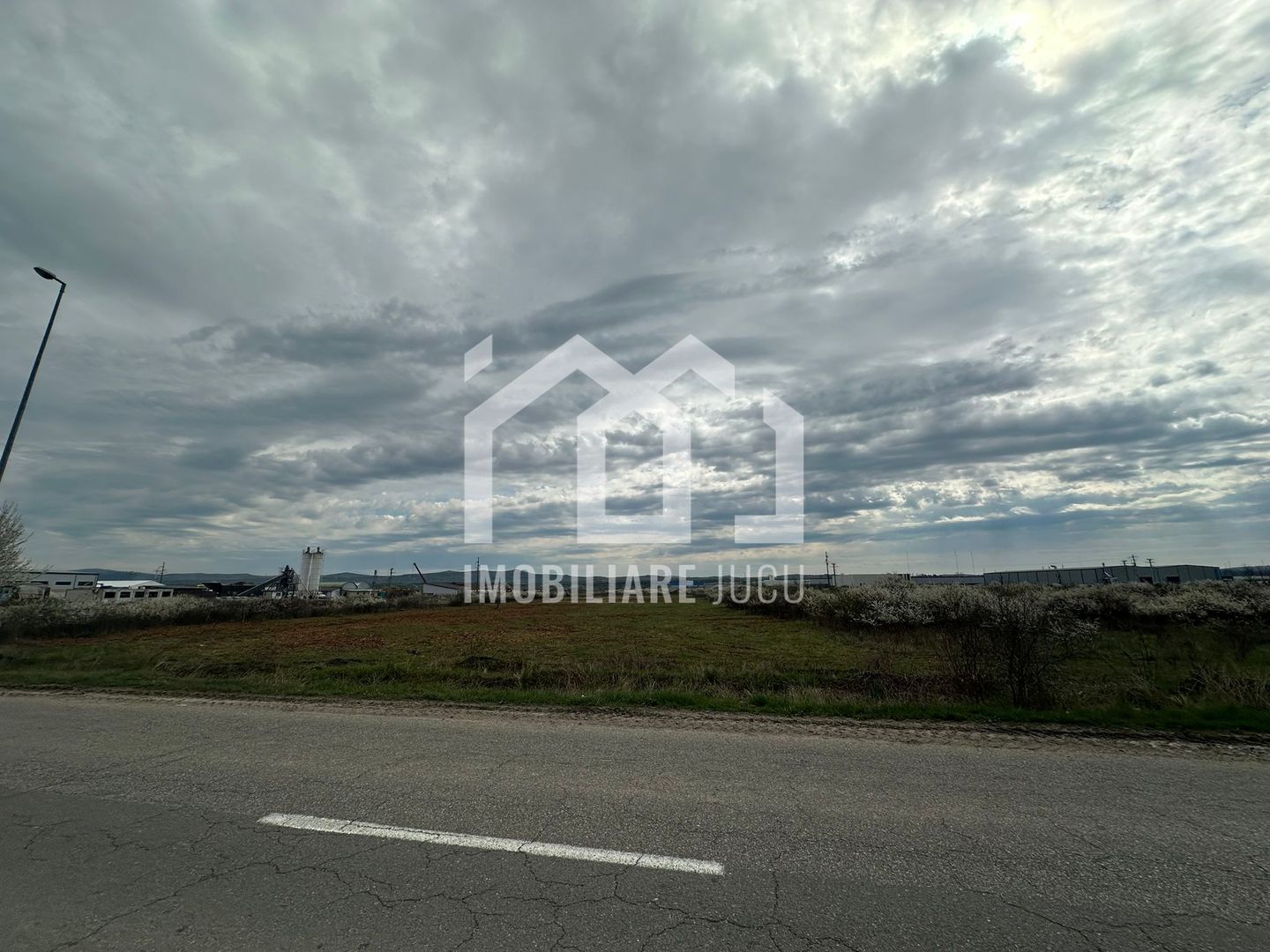 Teren Intravilan Industrial 5755mp - Bontida - Poză 2