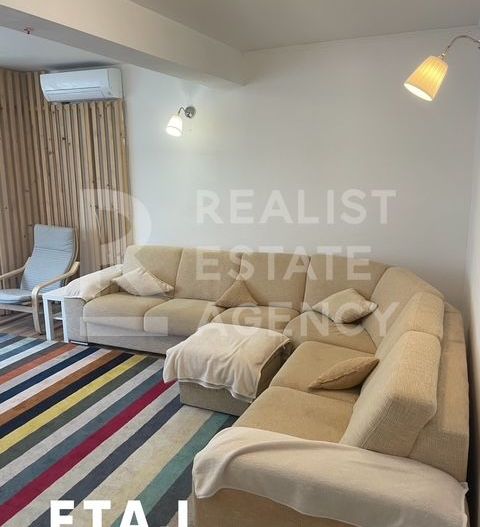 Vilă cu 7 camere de vânzare P+E+M in orasul Pantelimon - Poză 16