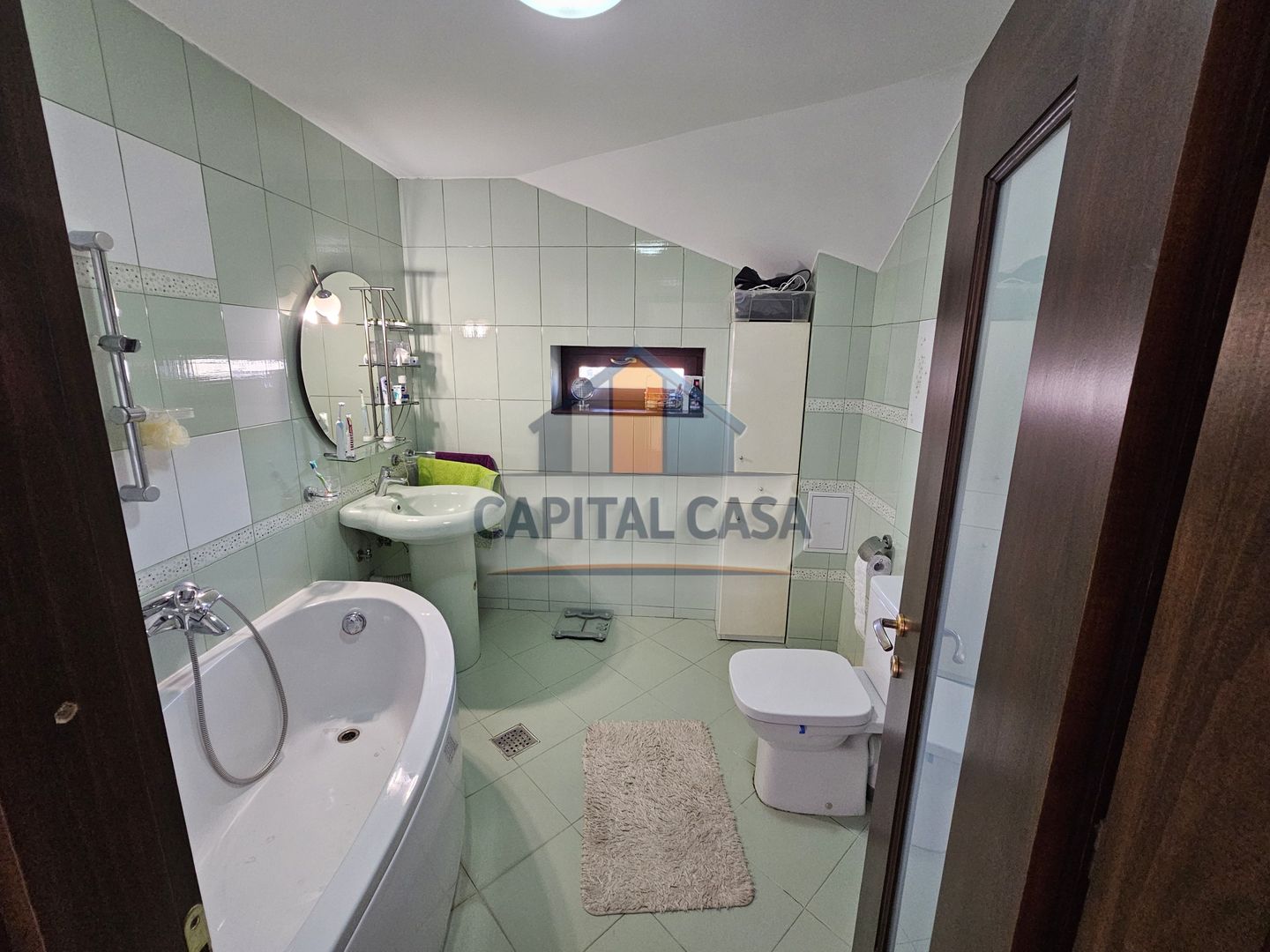 ​Vilă de Lux Unică în Ploiești | 690 mp Utili | Piscină Interioară - Poză 17