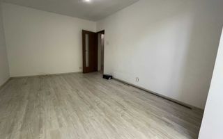 Apartament 3 Camere Decomandat Nicolina Prima Statie - Poză 6