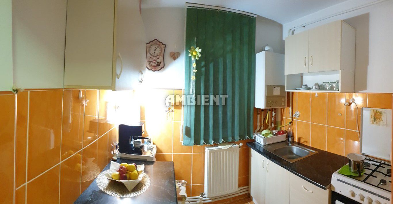 Apartament 4 camere, zona Centru; - Poză 3