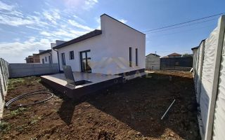 PROMOTIE!!! Casa de vanzare la 3 min de bld principal - Poză 10