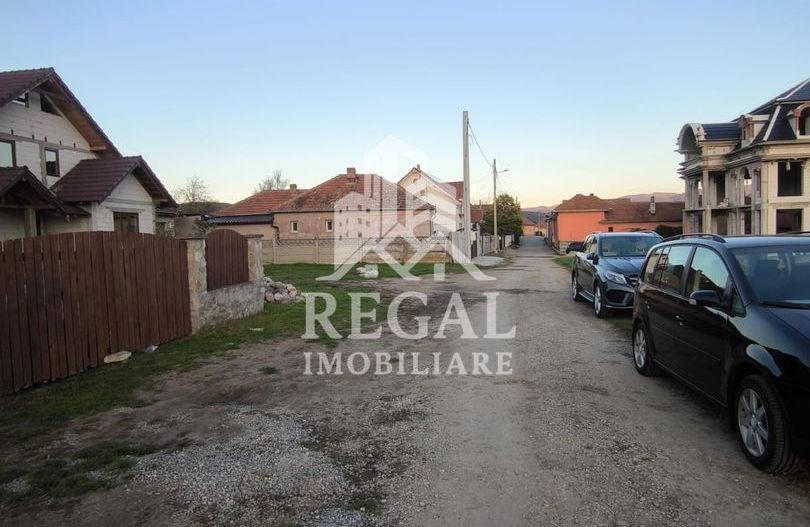 Teren intravilan ( Str. Lunca de Sus ) - Poză 2