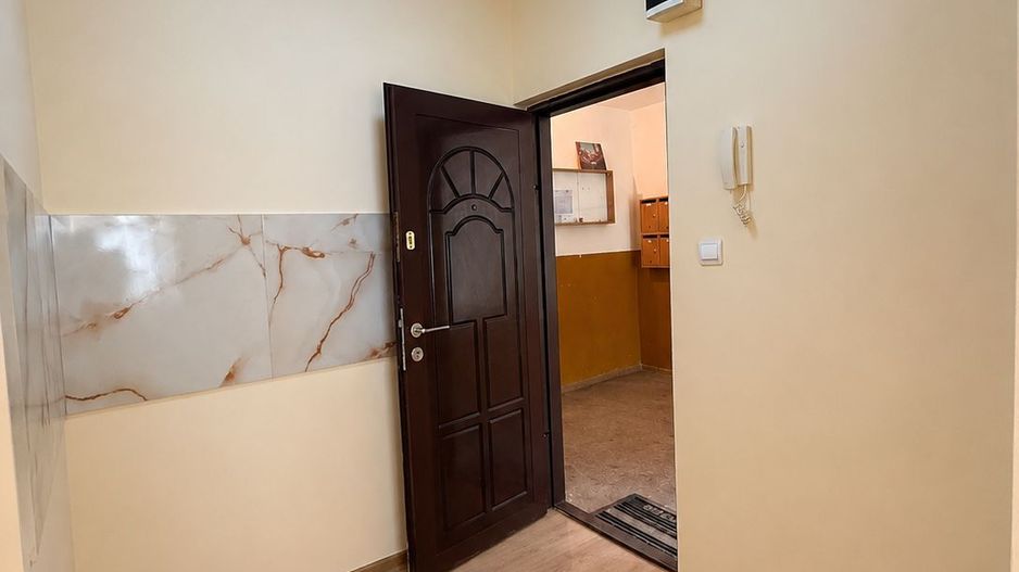Soarelui | 1 Camera | Renovat recent | Disponibil imediat - Poză 2