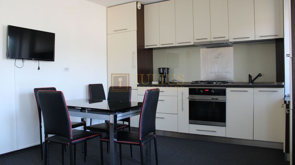 Casa in Duplex, zona Girocului, P+E+M, centrala proprie, garaj, 3 balcoane,3bai! - Poză 2