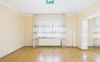Casă complet modernizată, P+1 în Buteni, Arad - Poză 43