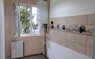 Apartament de vanzare 2 camere cu Balcon,renovat complet - Poză 2