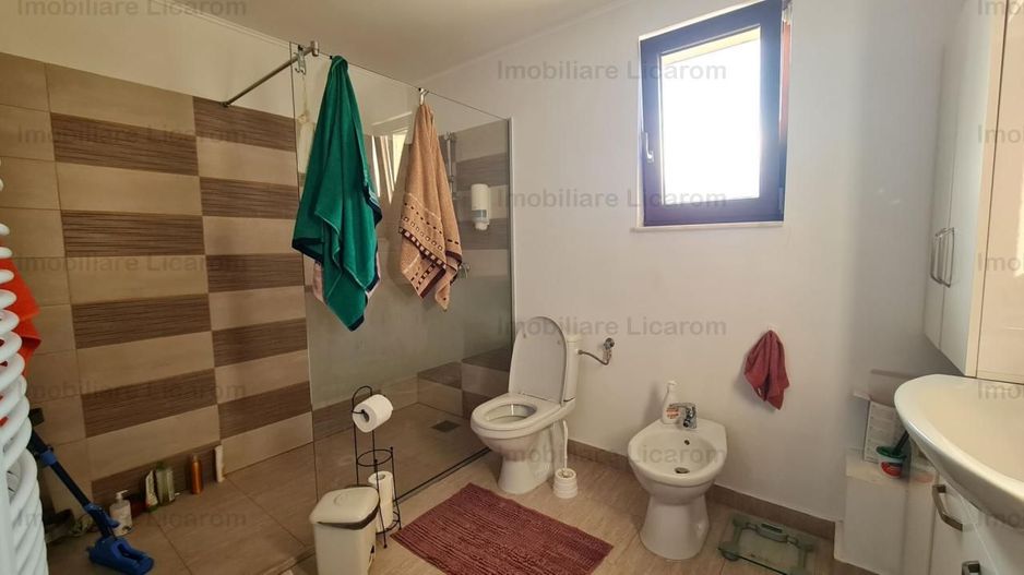 Duplex Sanpetru P+E,5 camere,teren 375 mp,260000 euro - Poză 4