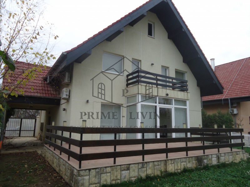 VILA RECENT RENOVATA LA INCHIRIERE - Poză 1