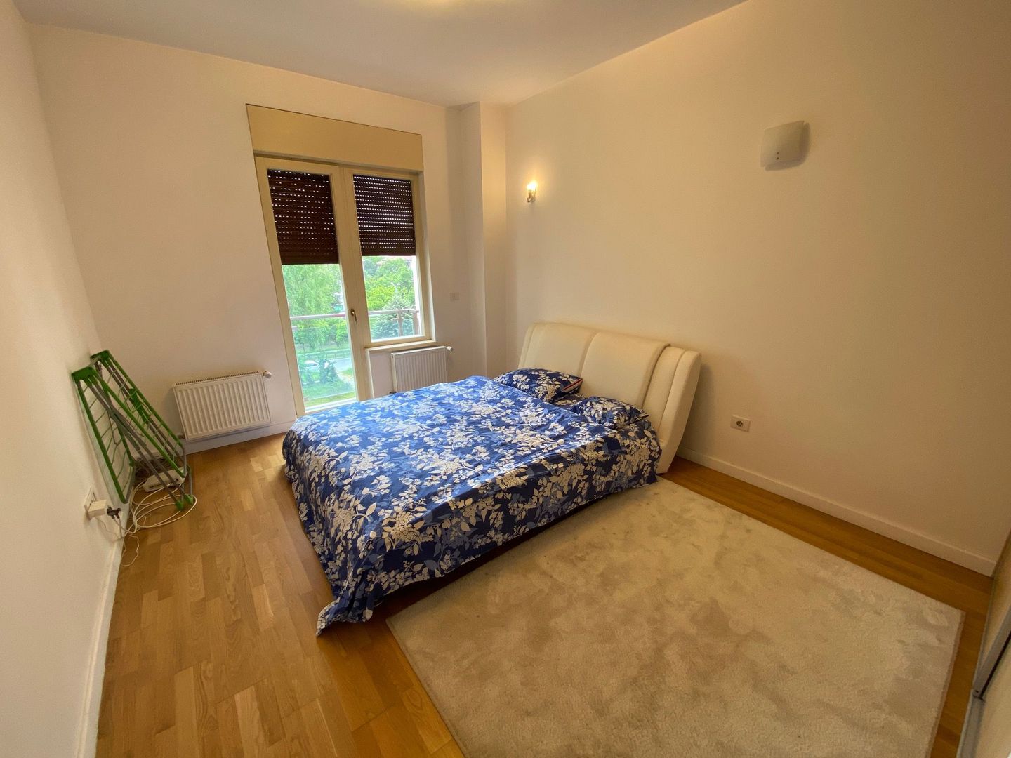 Spatios si modern cu garaj subteran - Poză 13