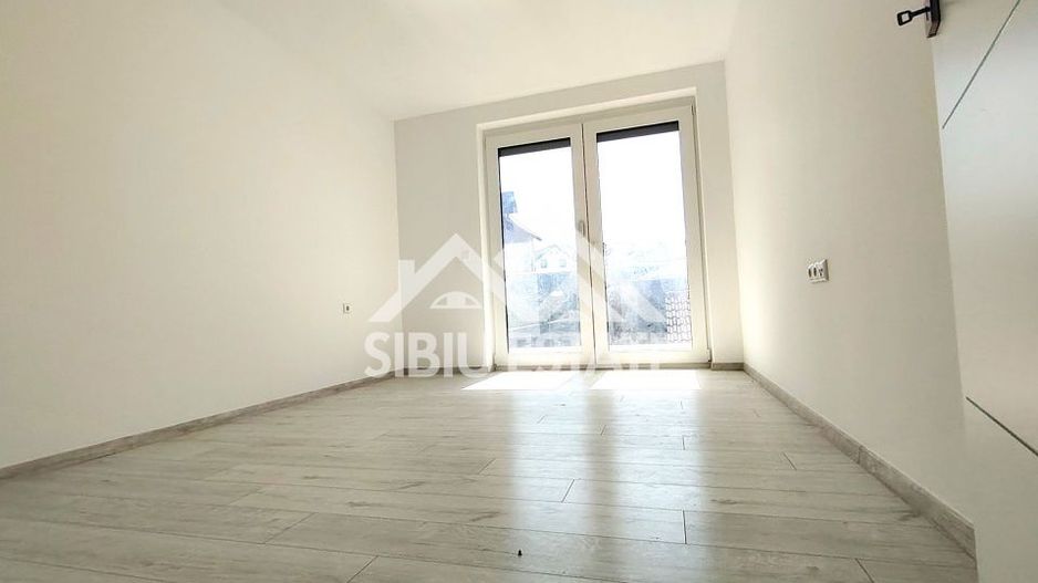Casa noua 4 camere, garaj, pivnita Sibiu, Sura Mare - Poză 21
