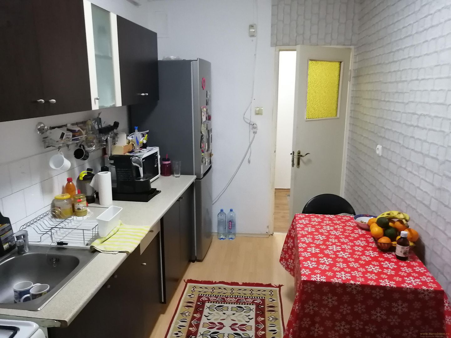 Tractorul 3 camere, situat in  zona Peny. - Poză 11