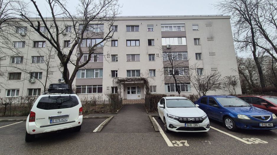 De vanzare apartament 3 camere Gorjului/Apusului A258 - Poză 1
