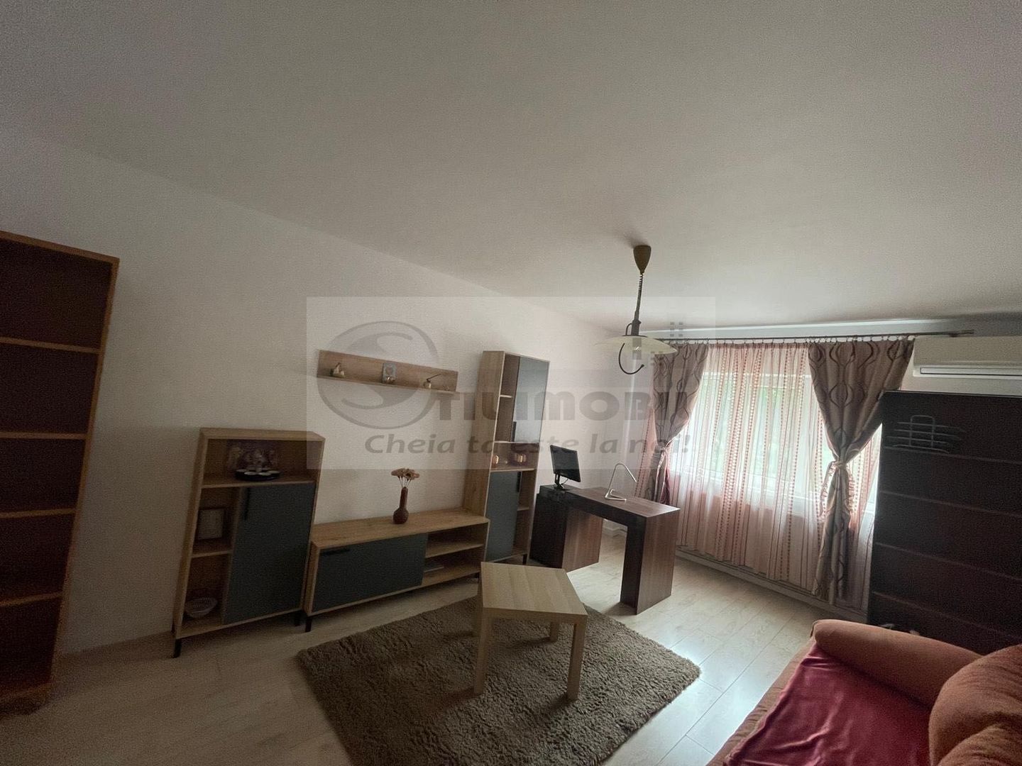 Apartament 2 camere  – zona Nicolina, vis-a-vis de Belvedere-450 euro - Poză 2