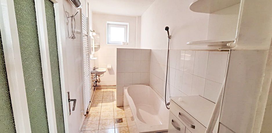 Dealul Cetatii, apartament in vila, 53mp, pret 117000 euro - Poză 12