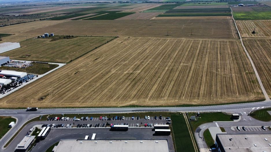 Teren intravilan cu destinatie industriala- 29.15 hectare - Poză 2