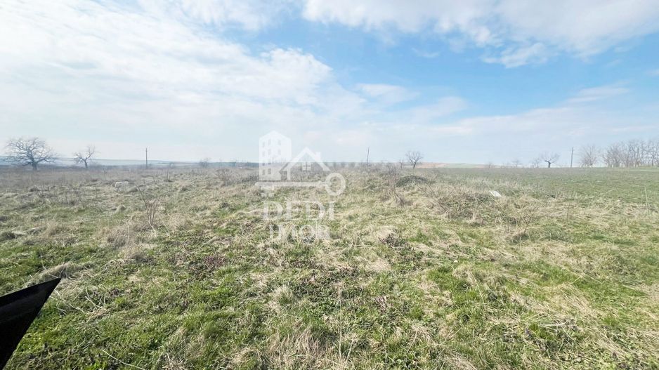 Casă cu 2 locuințe, teren intravilan 7062 mp Cetariu, Bihor - Poză 9