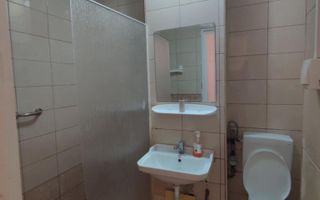 De vanzare apartament 2 camere - Poză 2