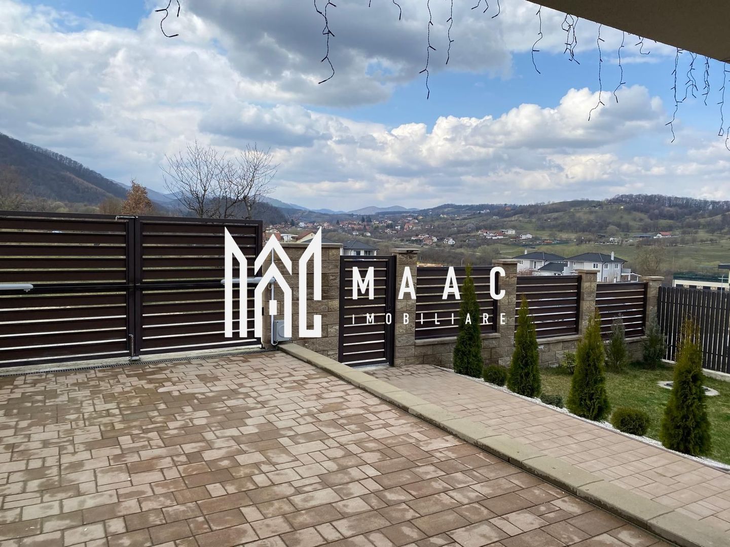 Casa individuala | 5 camere | 200 MPU | Garaj | Cisnadie - Poză 5