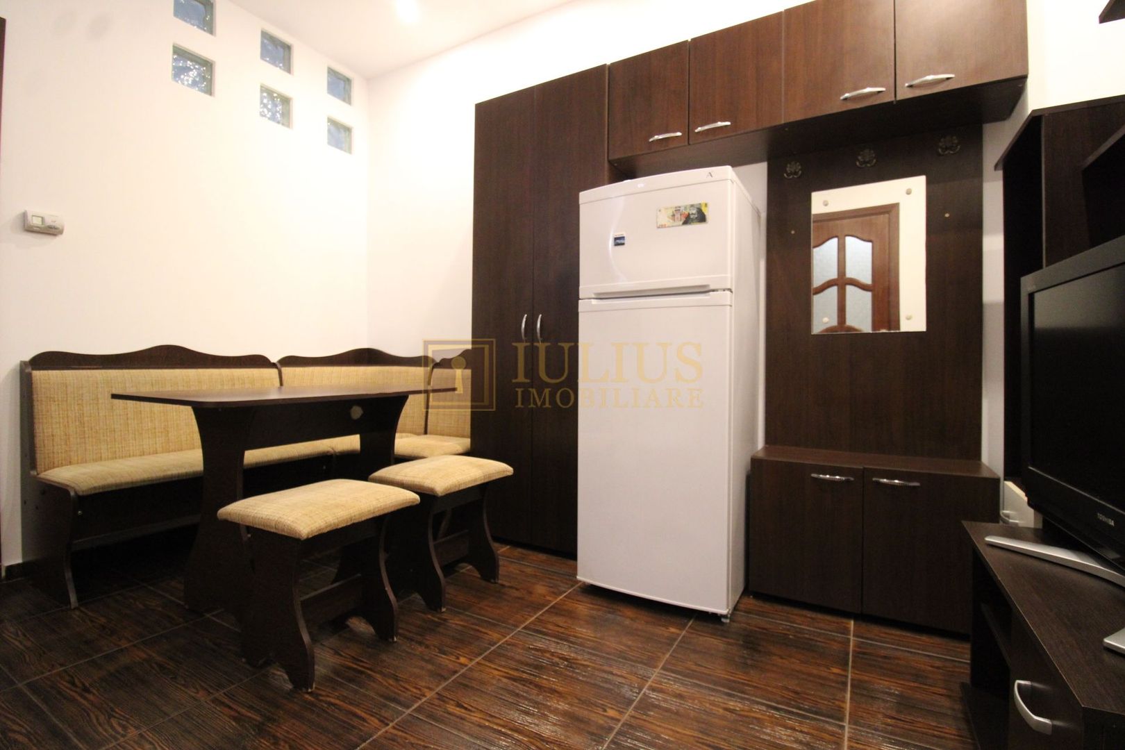 3 camere, parter- Complex - Poză 2