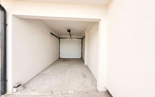 Duplex superb cu 5 camere despartit prin garaj | Dumbravita - Poză 11