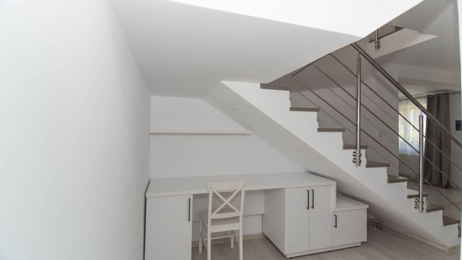 Casa cu 4 camere pe strada Campului, Pitesti - Poză 9